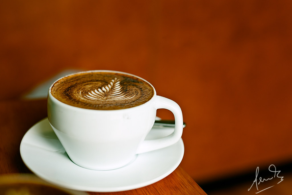 Silakan Minum Secangkir Kopi Lagi