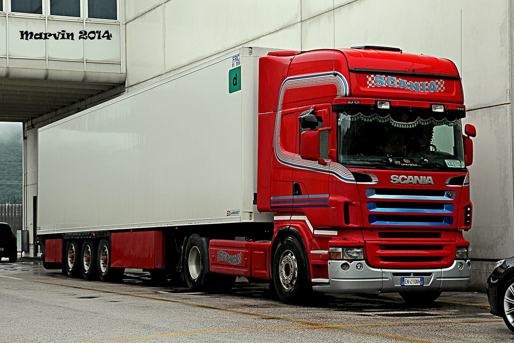 Tempat Terbaik Untuk Membeli Suku Cadang Dump Truck Bekas?