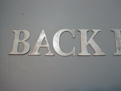 Tips Memilih Jasa Huruf Timbul di Jakarta untuk Branding yang Sukses