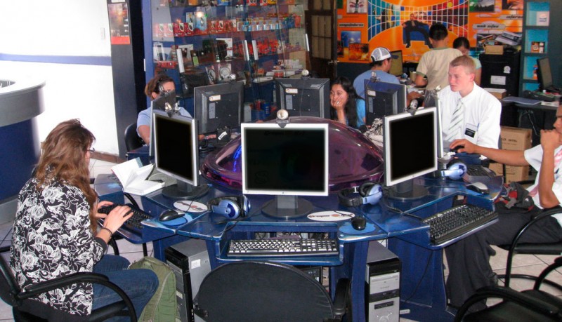 Warnet Game Online Terpopuler di Tangerang: ComebackNet