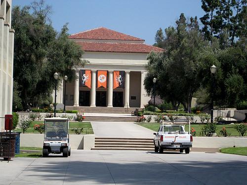 Alasan Masuk Telkom University Jakarta